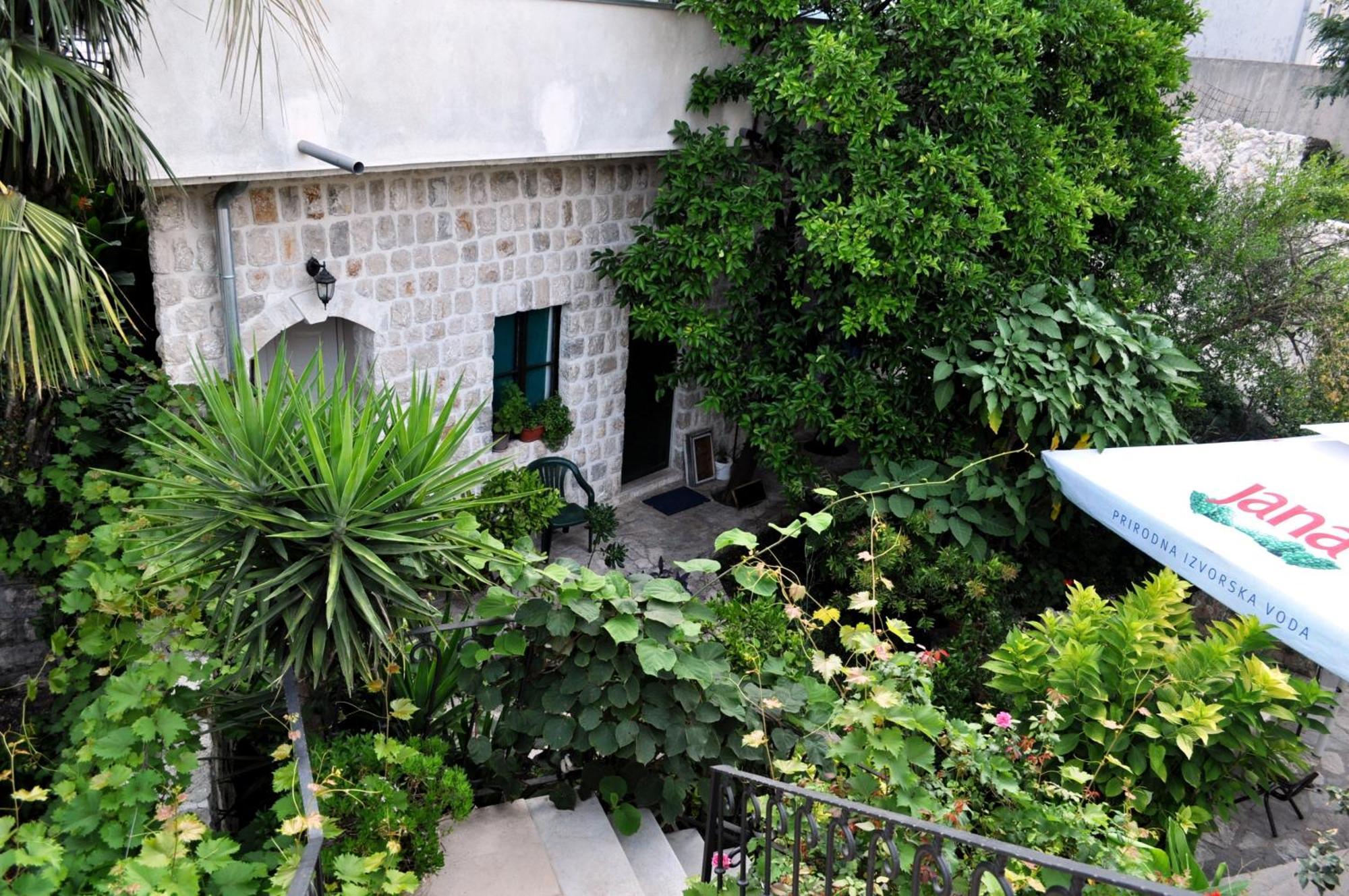 Captain'S House In Dobrota Kotor Exterior photo