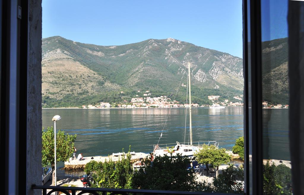 Captain'S House In Dobrota Kotor Exterior photo