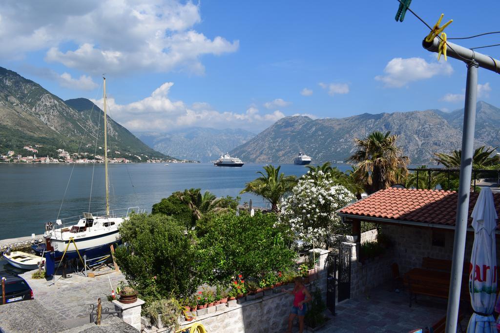 Captain'S House In Dobrota Kotor Exterior photo